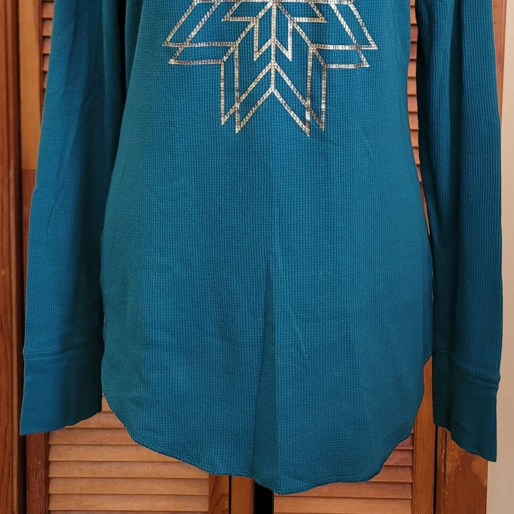 EUC Old Navy Thermal-Knit Long Sleeve Tee Size XL - Picture 3 of 12